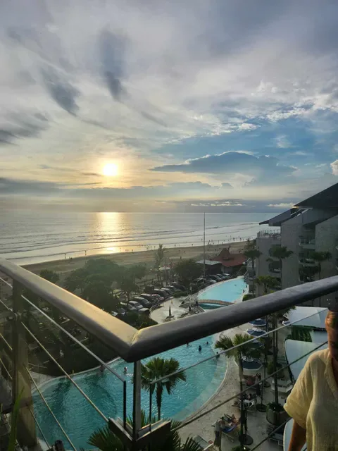 Rooftop Cocktail Sunset Bar