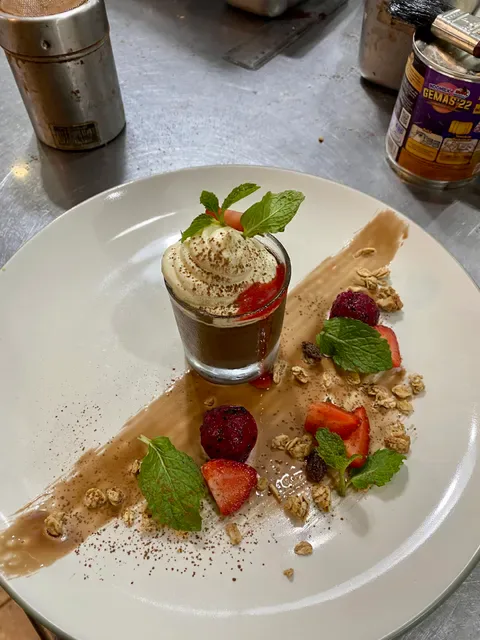 Dua Sisi Kitchen & Bar