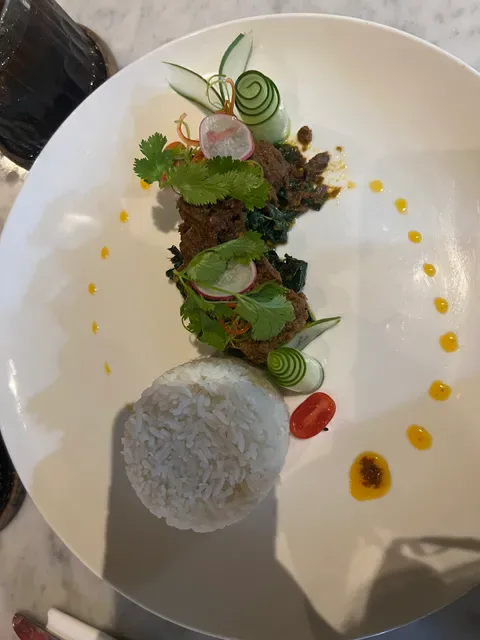 Dua Sisi Kitchen & Bar