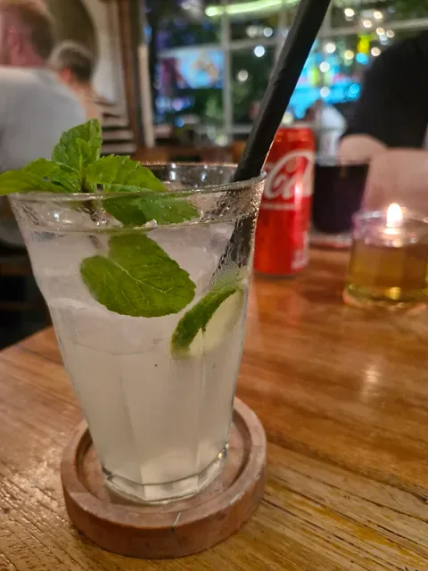 Dulang Kafe Kuta Square