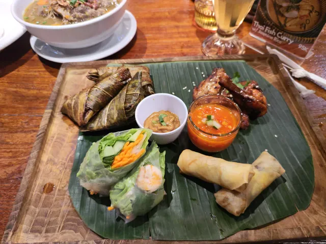 Dulang Kafe Kuta Square