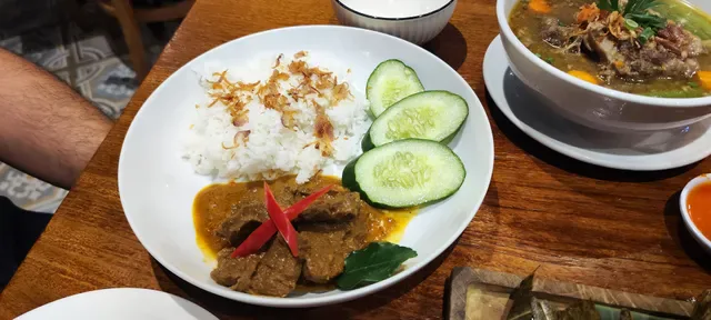 Dulang Kafe Kuta Square