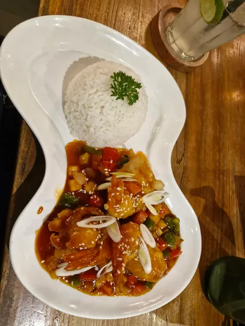 Dulang Kafe Kuta Square