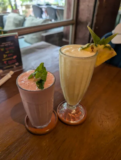 Dulang Kafe Kuta Square