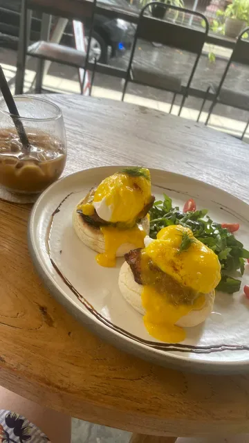 EDGY CHEF CAFE & DINER