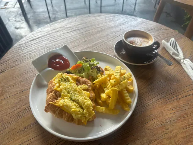 EDGY CHEF CAFE & DINER