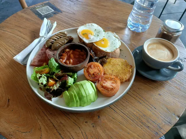 EDGY CHEF CAFE & DINER