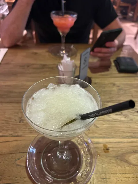 Frankie's Bar and Grill