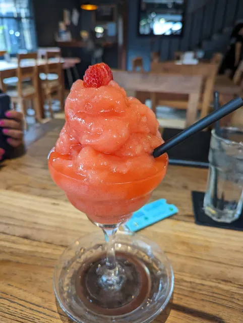 Frankie's Bar and Grill