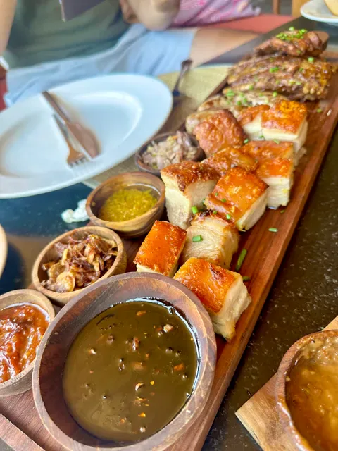 Gabah Restaurant & Bar
