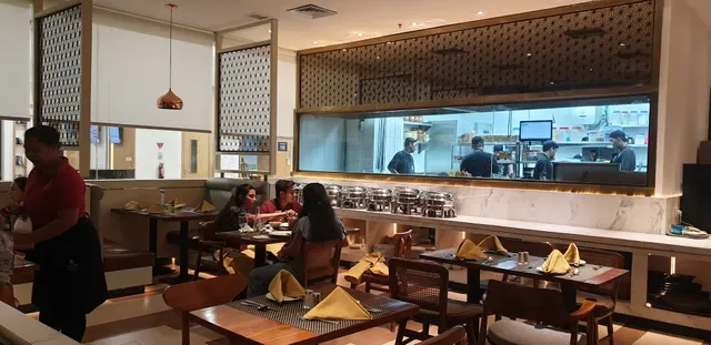 Ganesha Ek Sanskriti Sunset Road - Traditional Indian Cuisine & Bar