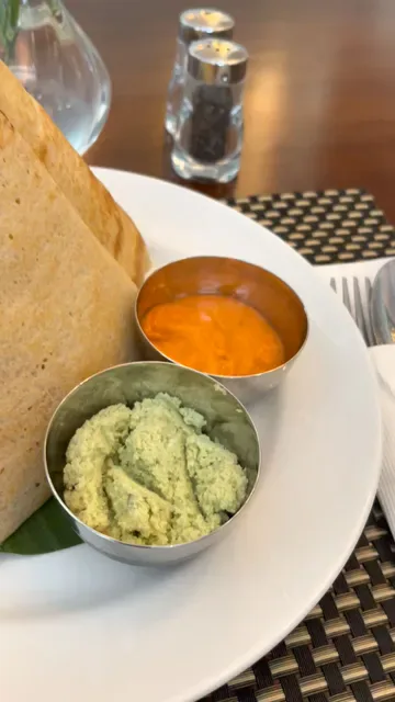 Ganesha Ek Sanskriti Sunset Road - Traditional Indian Cuisine & Bar