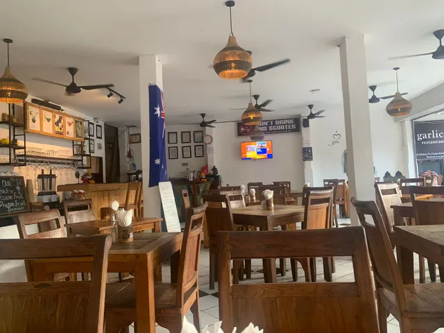 Garlic Lane Restaurant and Bar