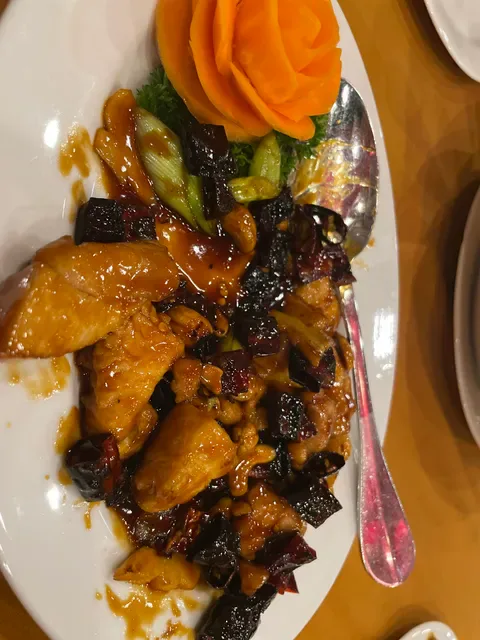 Golden Lotus Chinese Restaurant