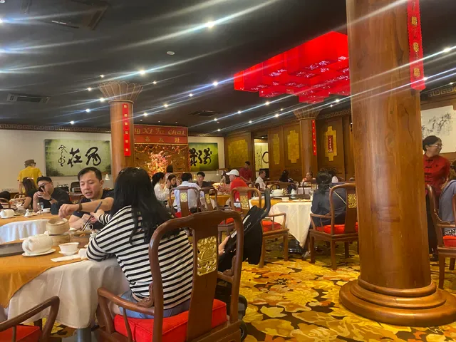 Golden Lotus Chinese Restaurant