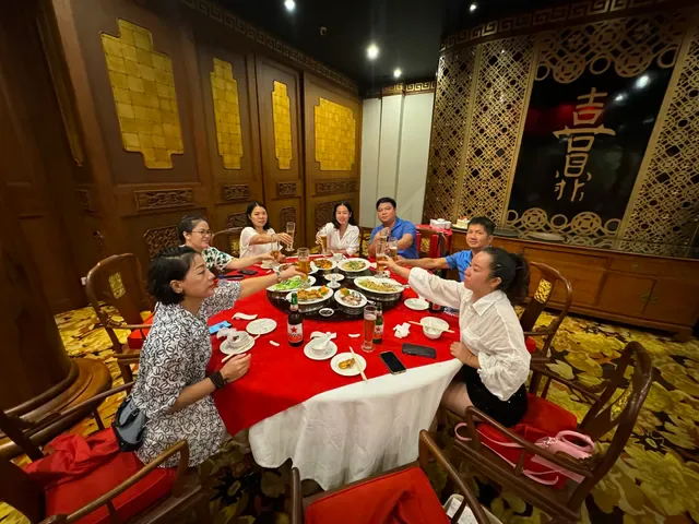 Golden Lotus Chinese Restaurant