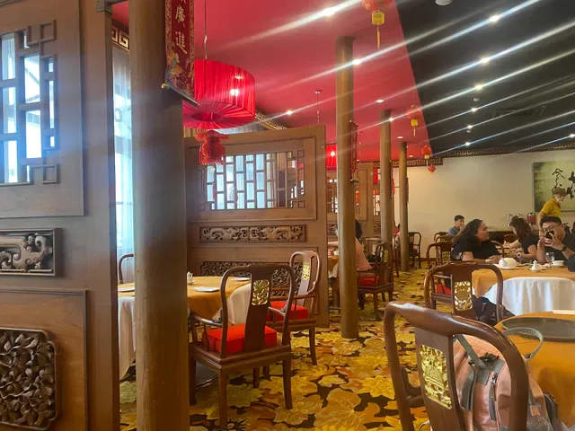 Golden Lotus Chinese Restaurant