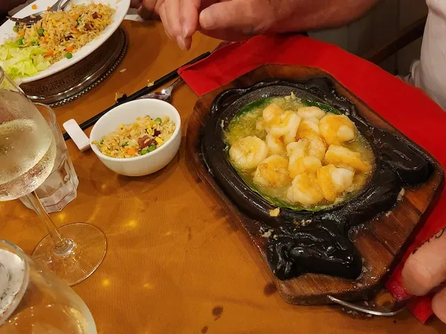 Golden Lotus Chinese Restaurant