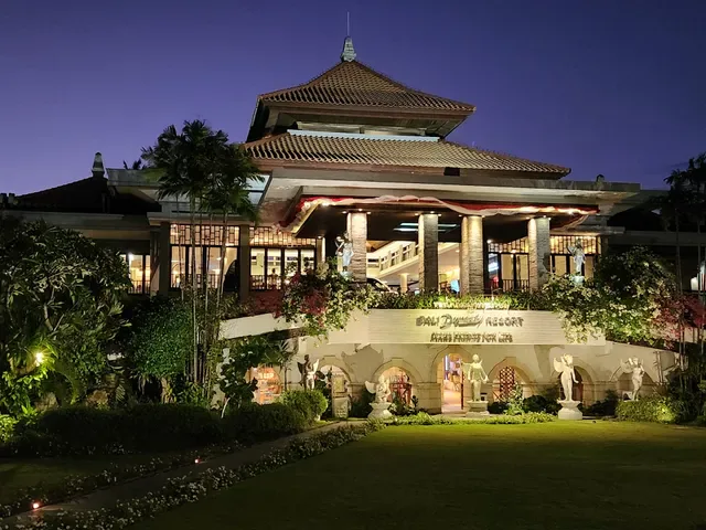 Golden Lotus Chinese Restaurant