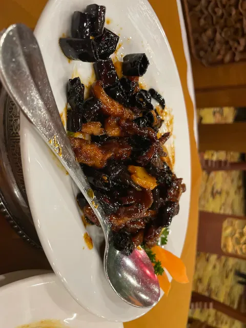 Golden Lotus Chinese Restaurant