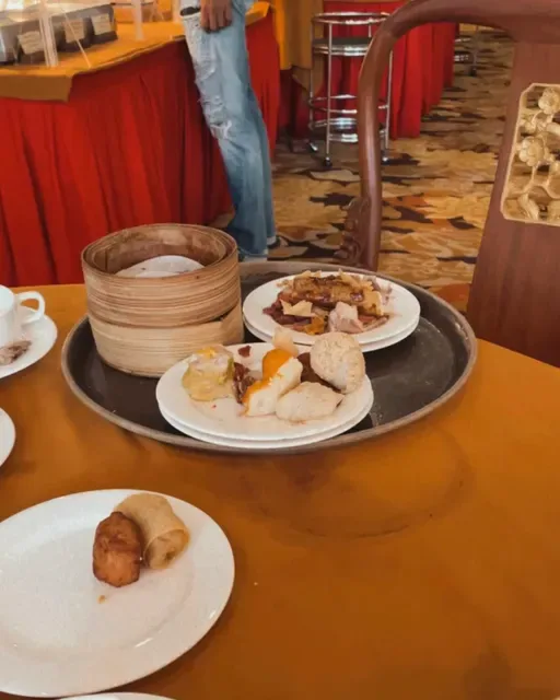 Golden Lotus Chinese Restaurant