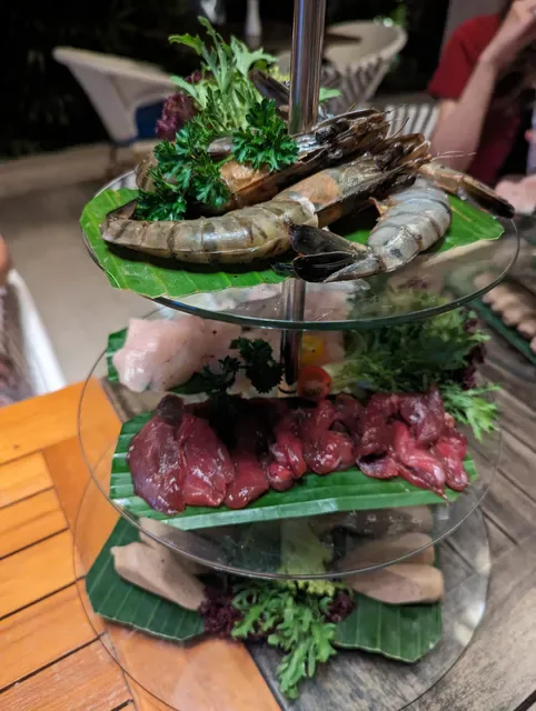 Groove Restaurant & Bar