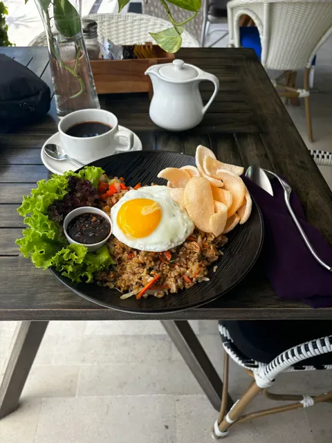 Groove Restaurant & Bar