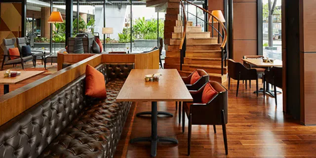HENRY'S Steakhouse