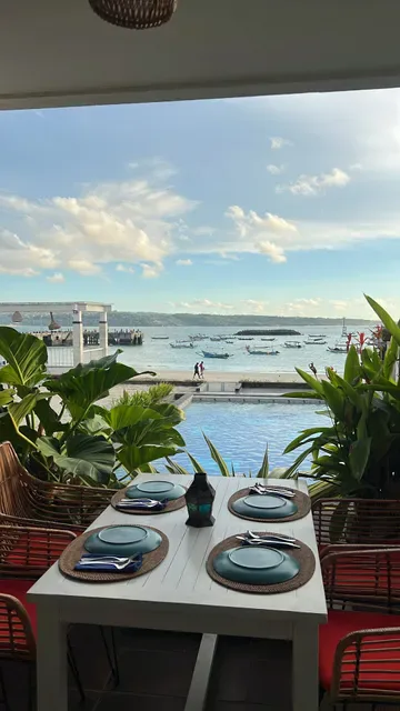 Jaansan Beach House | Restaurant, Bar & Lounge at Kelan Beach