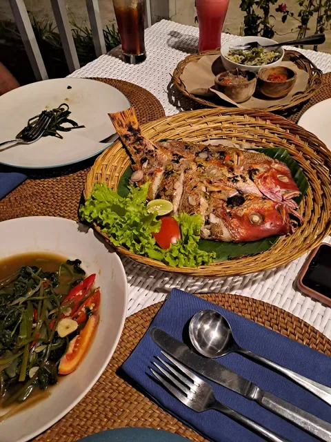 Jaansan Beach House | Restaurant, Bar & Lounge at Kelan Beach