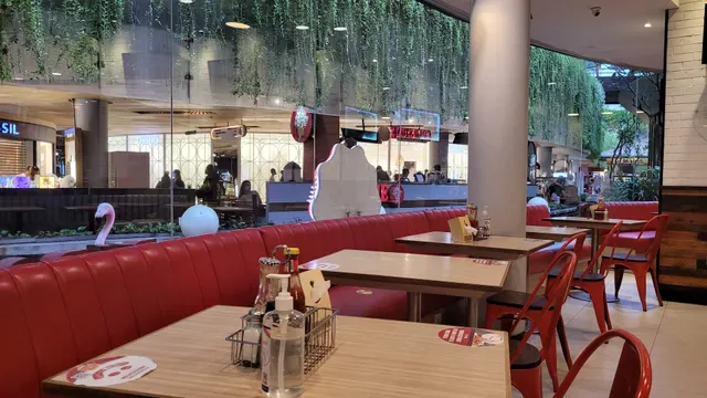 Johnny Rockets