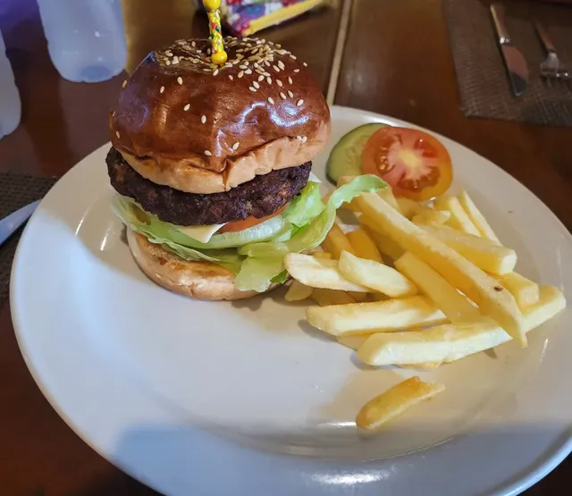 La Monde Restaurant