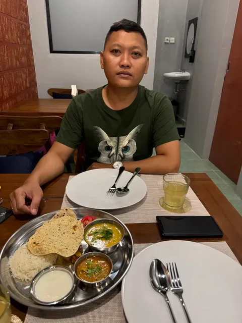 Lambodar Indian Food - Pure Vegetarian Since 2017