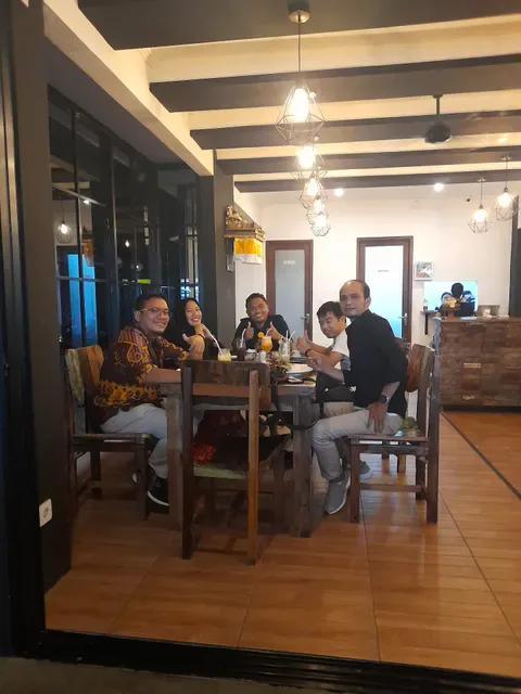 LEGIAN CORNER