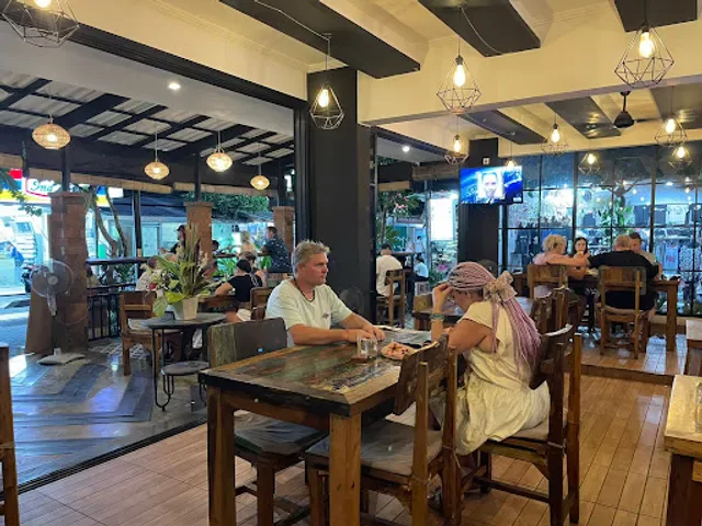 LEGIAN CORNER