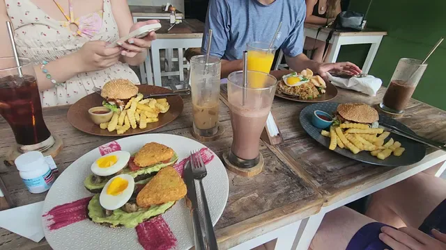 Living Tree Bali Cafe