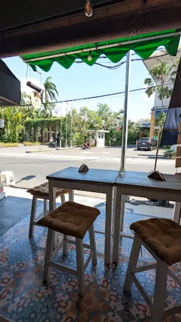 Living Tree Bali Cafe