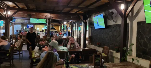 Lucky Day Sports Bar Bali