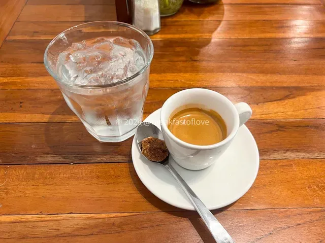 Machinery Coffee & Eatery at Legian - Seminyak