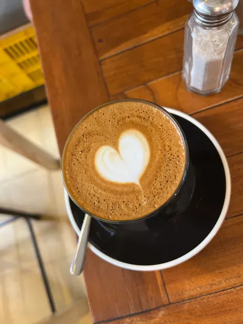 Machinery Coffee & Eatery at Legian - Seminyak