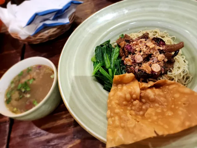 Made's Warung Domestic