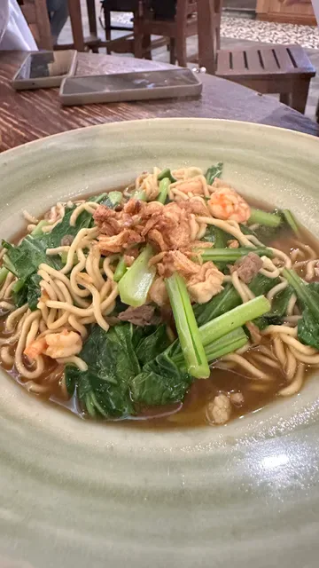 Made's Warung Domestic
