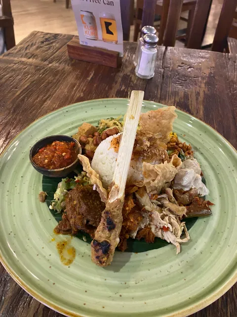 Made's Warung International Terminal
