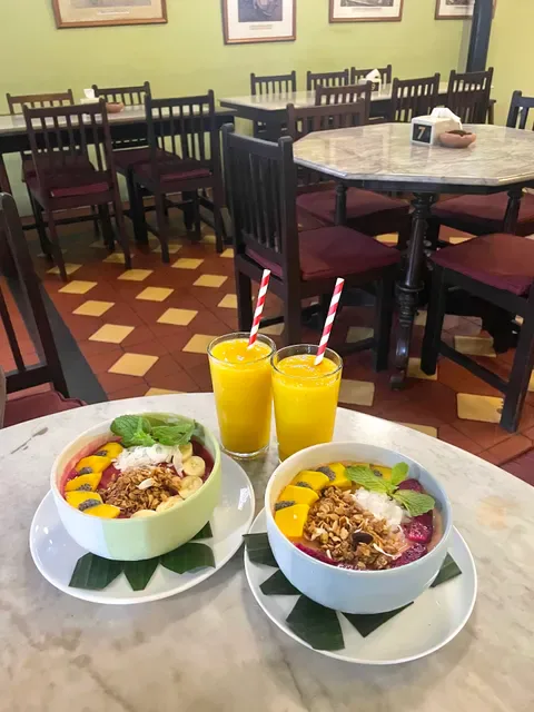 Made's Warung Kuta