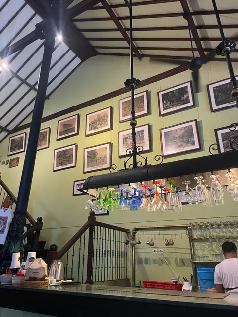 Made's Warung Kuta