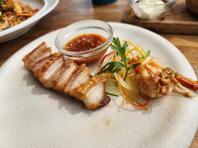 MEJA Restaurant & Bar