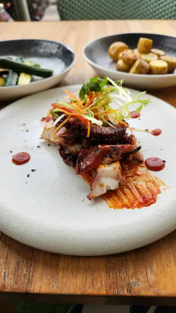 MEJA Restaurant & Bar