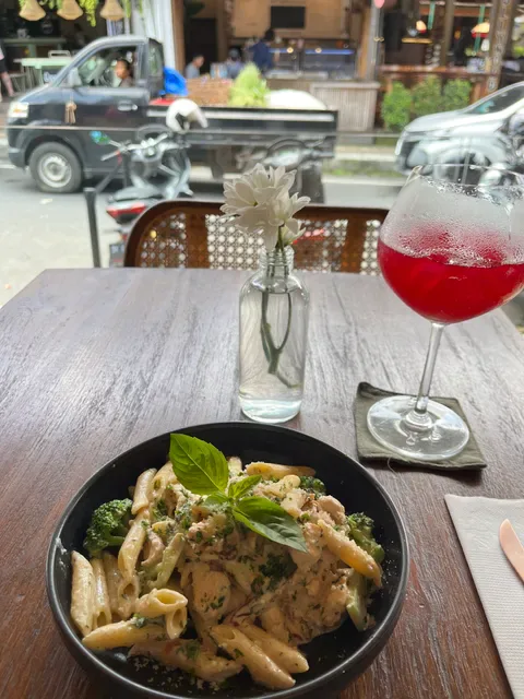 Mild Bistro - Best Lunch Dinner Experience Cocktails Bar & Grill