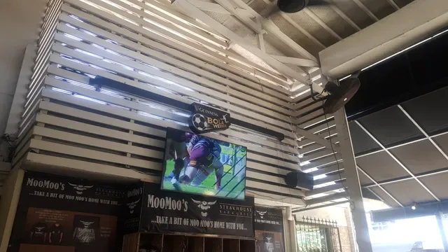 Moo Moo's Steakhouse Bar & Grill