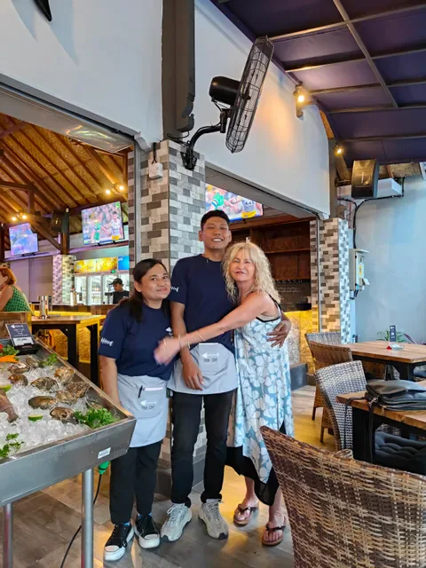 Moo Moo's Steakhouse Bar & Grill